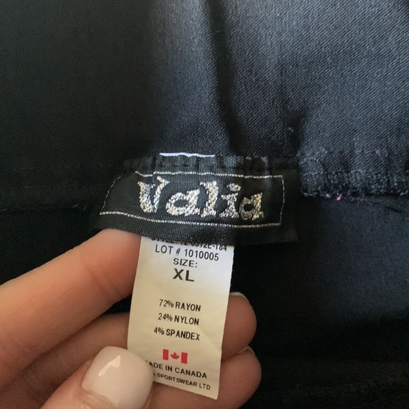 Vilania High Waist Shorts Black